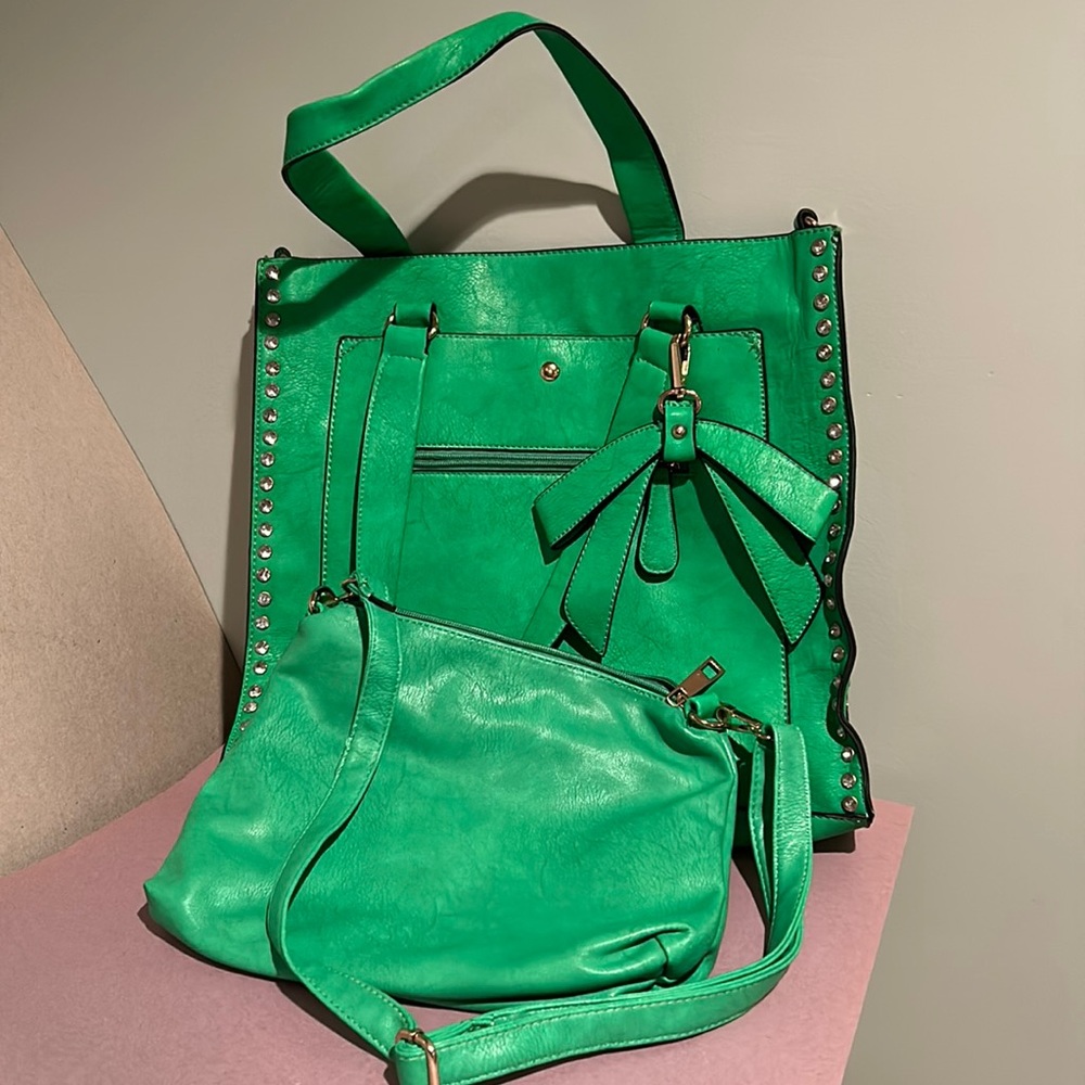 Two piece set-large tote with matching cross body purse